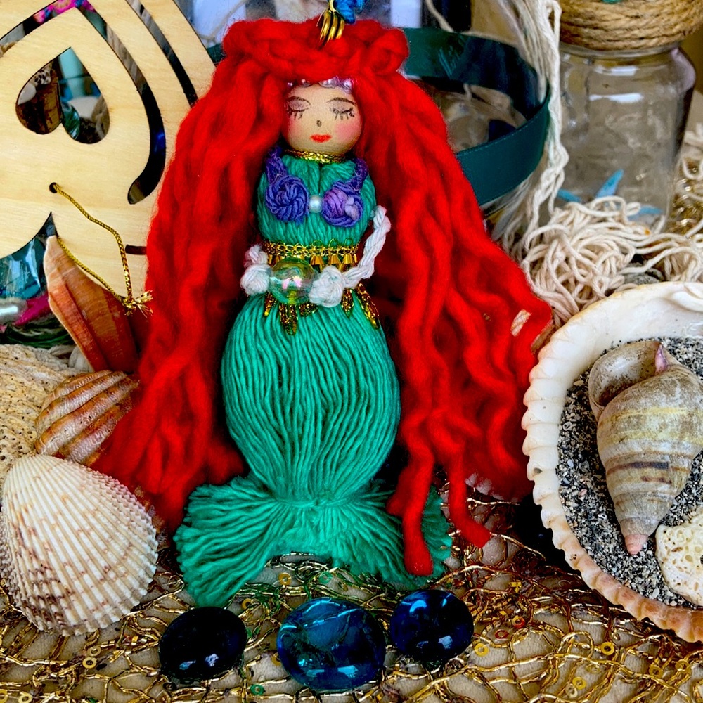 Mermaid 🧜‍♀️ macrame Hanger Doll Handmade ♥️🐚